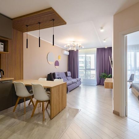 Petrovdom 41B-59B-90B-77B Stunning City View Apartments At Rc Kvartet, Central Railway Station Kiev Exterior foto
